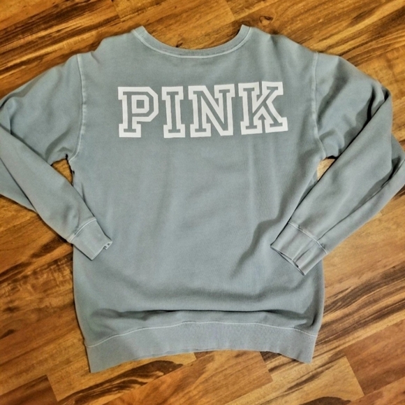 PINK Victoria's Secret Women's Sage And White Top Size Small - Picture 2 of 3